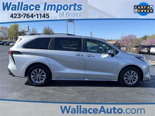 2023 Toyota Sienna XLE