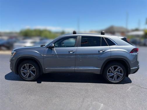 Platinum Gray Metallic 2024 Volkswagen Atlas Cross Sport 2.0T SEL R-Line