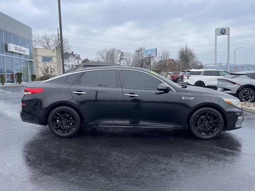 Ebony Black 2019 Kia Optima LX
