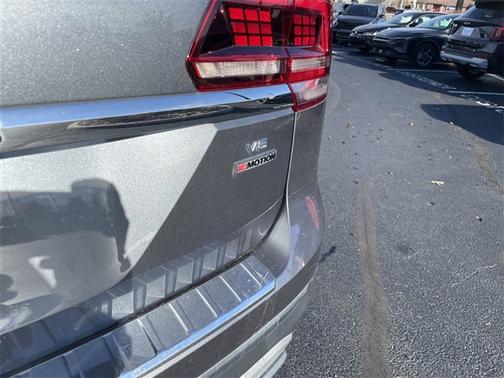 2019 Volkswagen Atlas 3.6L SEL Premium