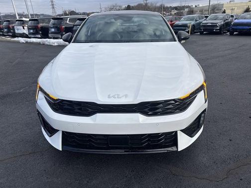 Snow White Pearl 2026 Kia K5 GT-Line