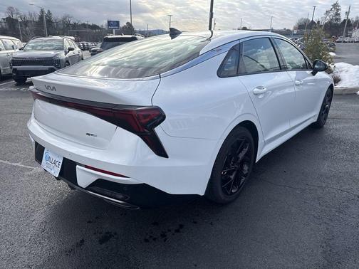 Snow White Pearl 2026 Kia K5 GT-Line