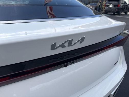 Snow White Pearl 2026 Kia K5 GT-Line