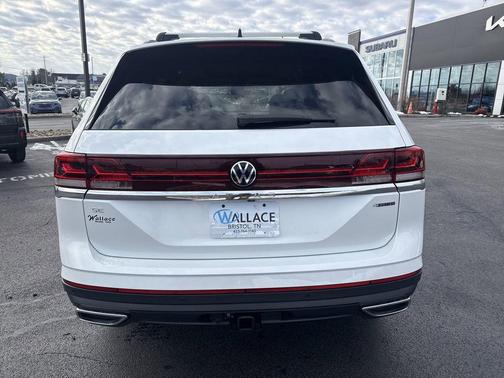 Opal White Pearl 2026 Volkswagen Atlas 2.0T SE W/TECHNOLOGY