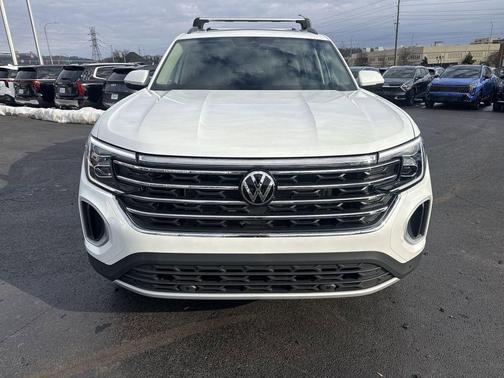 Opal White Pearl 2026 Volkswagen Atlas 2.0T SE W/TECHNOLOGY