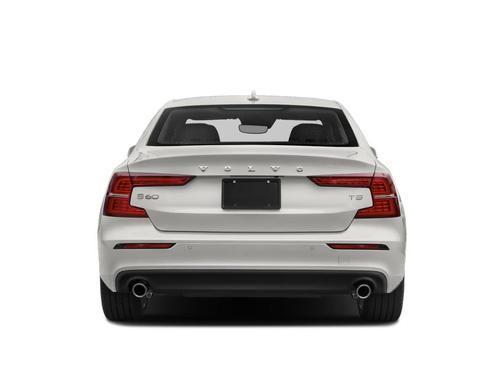 2020 Volvo S60 T6 Momentum