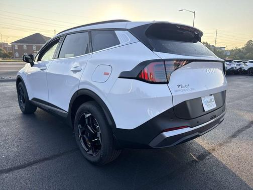 Glacial White Pearl 2026 Kia Sportage EX
