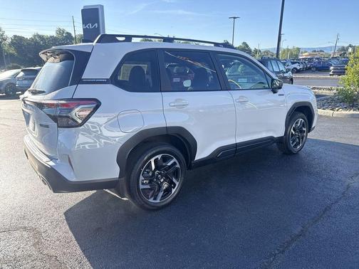 Crystal White Pearl 2026 Subaru Forester Limited