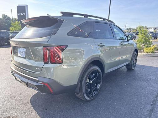 Jungle Green 2026 Kia Sorento X-Line SX