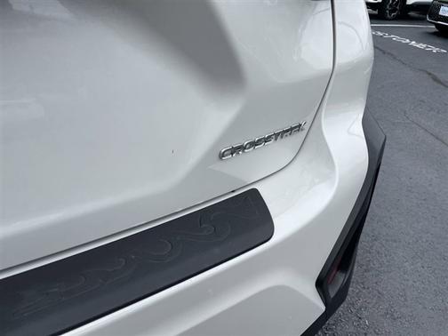Crystal White Pearl 2024 Subaru Crosstrek Premium