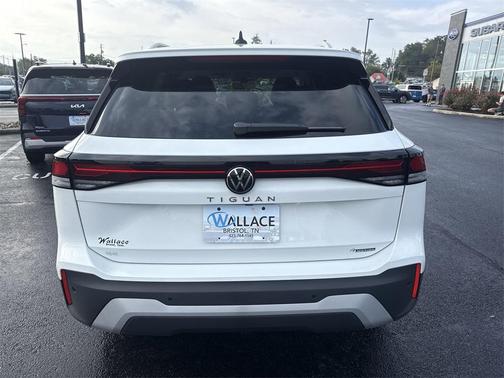 2025 Volkswagen Tiguan 2.0T SE