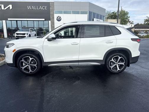 2025 Volkswagen Tiguan 2.0T SE