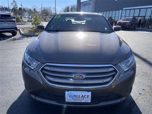 2015 Ford Taurus SEL
