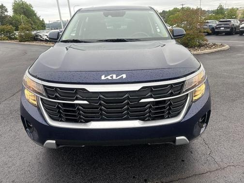 Dark Ocean Blue 2026 Kia Seltos LX