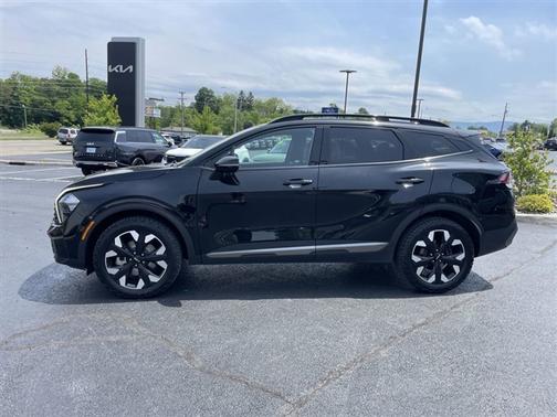 Ebony Black 2023 Kia Sportage X-Line