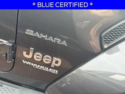Granite Crystal Clearcoat Metallic 2019 Jeep Wrangler Unlimited SAHARA