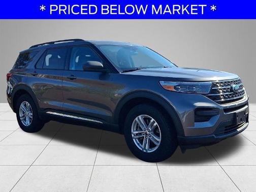 CARBONIZED GRAY METALLIC 2022 Ford Explorer XLT