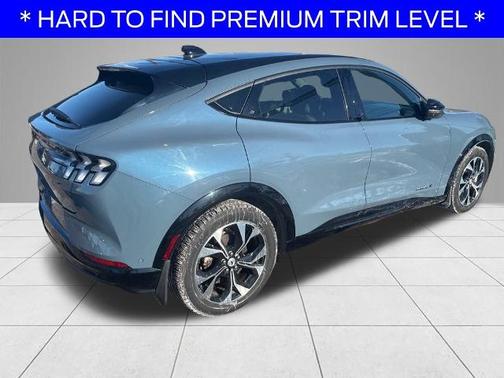 2023 Ford Mustang Mach-E PREMIUM