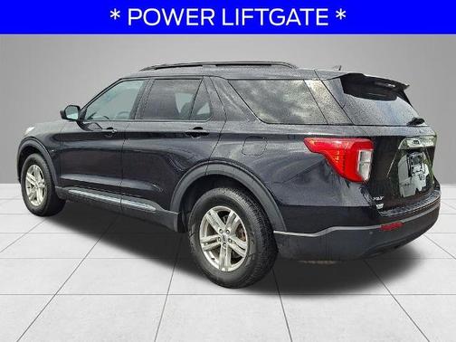 AGATE BLACK METALLIC 2022 Ford Explorer XLT