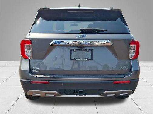CARBONIZED GRAY METALLIC 2023 Ford Explorer XLT