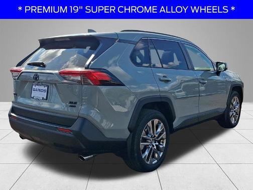 Lunar Rock / Ice Edge Roof 2019 Toyota RAV4 XLE PREMIUM