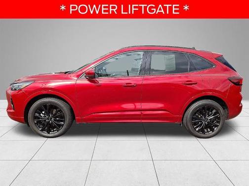 2023 Ford Escape ST-LINE ELITE