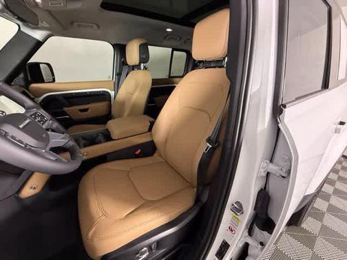 Fuji White 2026 Land Rover Defender P300 S
