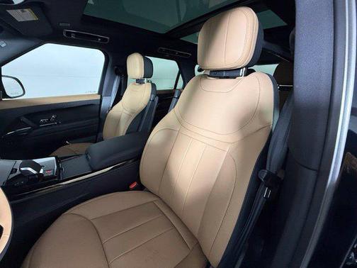 Constellation Blue SV Bespoke Ultra Metallic Gloss 2026 Land Rover Range Rover Sport SE
