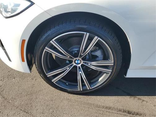 2022 BMW 330 330i