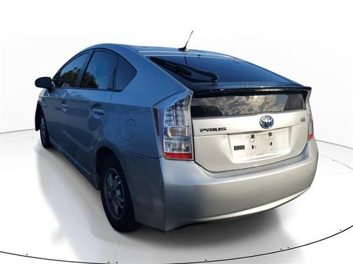 2010 Toyota Prius III