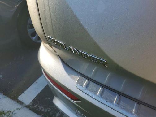 2024 Mitsubishi Outlander SE 2.5 2WD