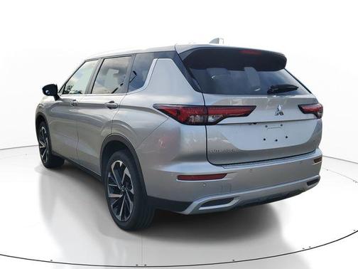 2024 Mitsubishi Outlander SE 2.5 2WD