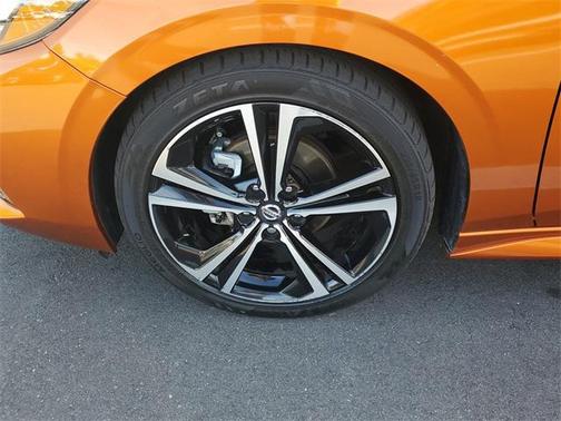 2022 Nissan Sentra SR