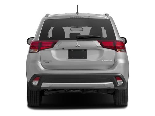 Labrador Black Metallic 2018 Mitsubishi Outlander SE