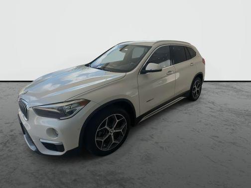 White Metallic 2018 BMW X1 sDrive28i