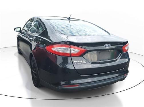 2014 Ford Fusion S