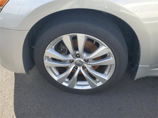 2010 INFINITI M35x Base