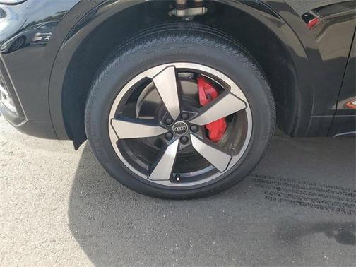 2024 Audi Q5 45 S line Premium Plus