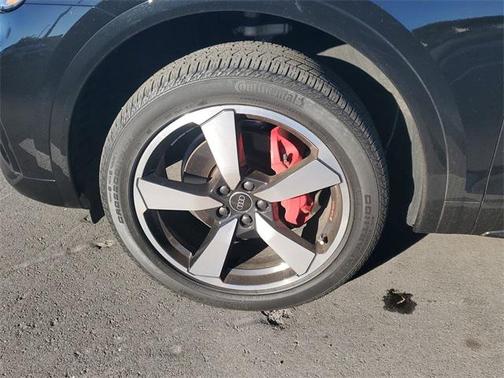 2024 Audi Q5 45 S line Premium Plus