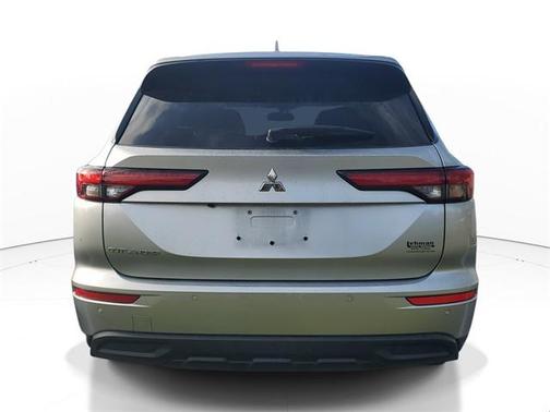 2022 Mitsubishi Outlander ES 2.5 2WD