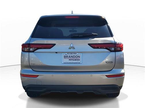 2022 Mitsubishi Outlander ES 2.5 2WD