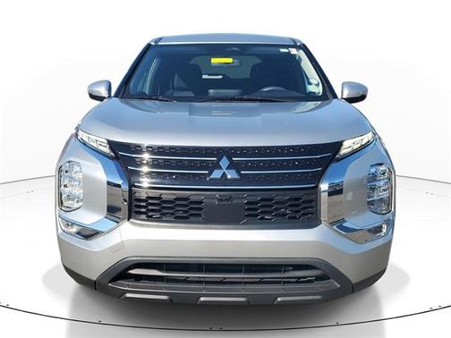 2022 Mitsubishi Outlander ES 2.5 2WD
