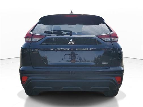 2023 Mitsubishi Eclipse Cross LE