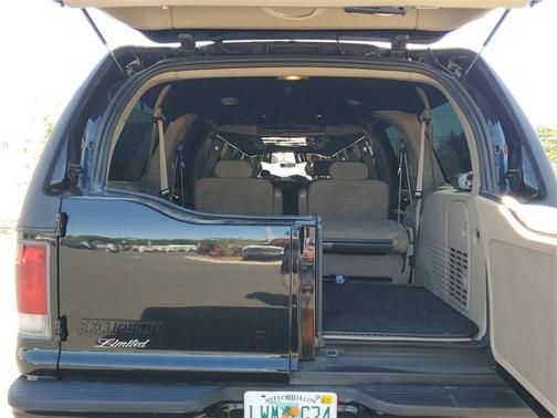 2003 Ford Excursion Limited