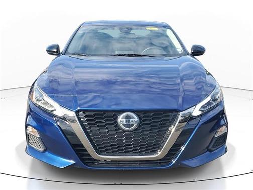 2020 Nissan Altima SR FWD