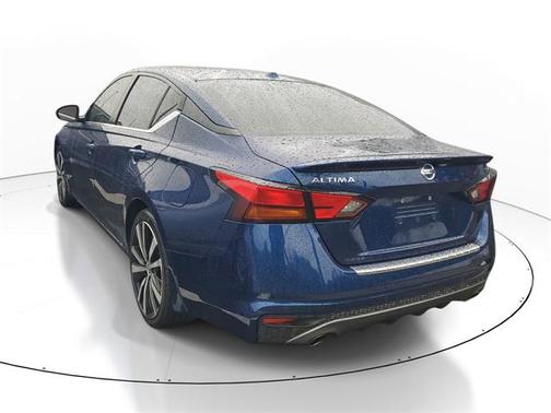 2020 Nissan Altima SR FWD