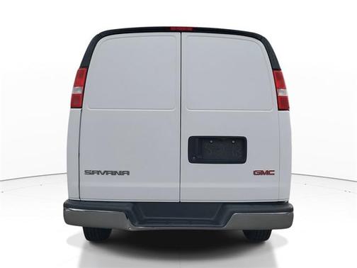 2023 GMC Savana 2500 Work Van