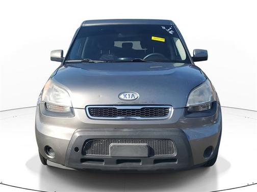 2010 Kia Soul +