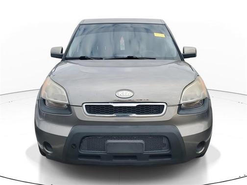 2010 Kia Soul +