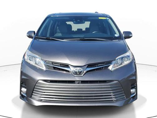 2020 Toyota Sienna Limited Premium
